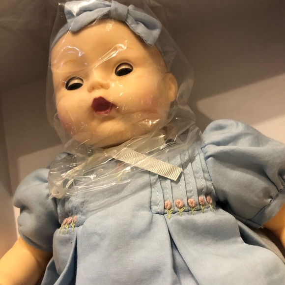 Blue Heaven Madame Alexander Huggums Doll - Picture 2 of 8